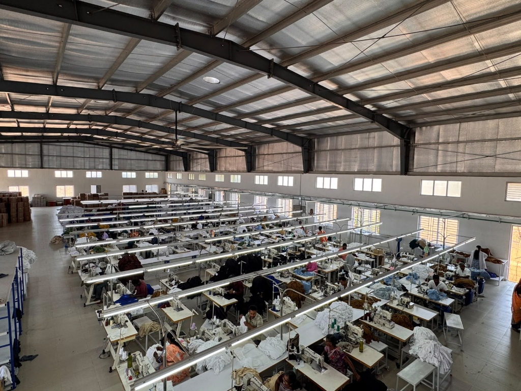 Vivian Knit Garments Modern Stitching Floor Overhead